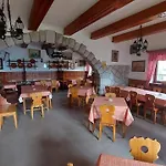 Ticarjev Dom At Vrsic Pass Hostel