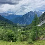 Ticarjev Dom At Vrsic Pass Soca