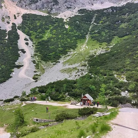 Hostal Ticarjev Dom At Vrsic Pass Soča