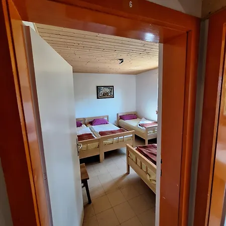Ticarjev Dom At Vrsic Pass Hostel Soča