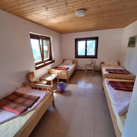 Ticarjev Dom At Vrsic Pass Soca