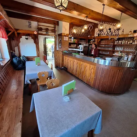 Ticarjev Dom At Vrsic Pass Hostel *