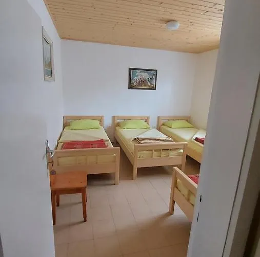 Hostel Ticarjev Dom At Vrsic Pass