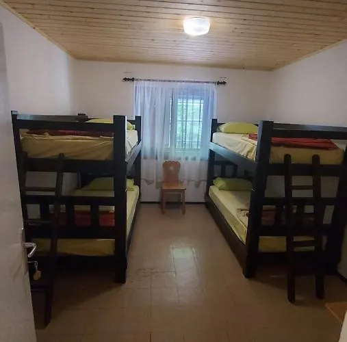 Ticarjev Dom At Vrsic Pass