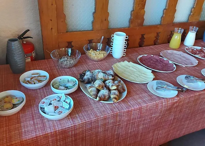 Ticarjev Dom At Vrsic Pass بيت شباب *