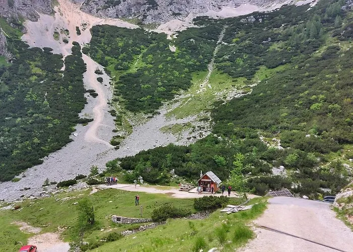 Hostel Ticarjev Dom At Vrsic Pass Soča