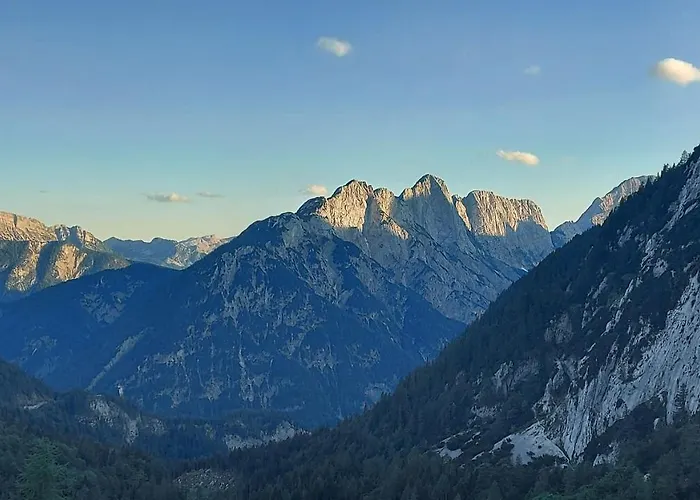 Ticarjev Dom At Vrsic Pass