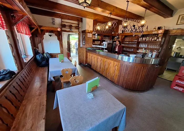 Ticarjev Dom At Vrsic Pass Hostel *