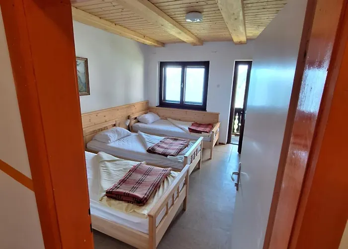 Ticarjev Dom At Vrsic Pass Hostel