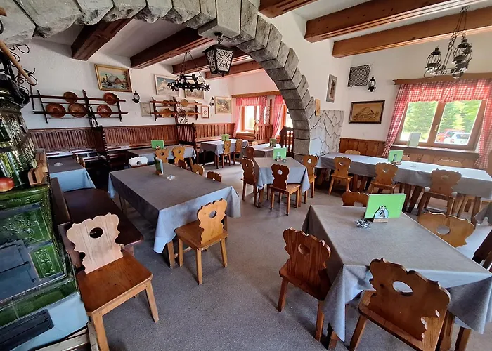 Ticarjev Dom At Vrsic Pass Hostel